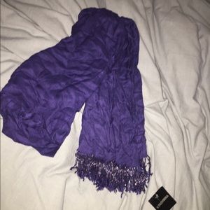 V.Pashmina scarf with beading